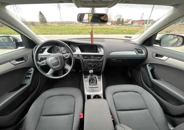 Audi A4 cena 31900 przebieg: 194000, rok produkcji 2010 z Koszalin małe 154